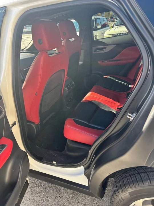 2018 Jaguar F-Pace - Image 5 of 13