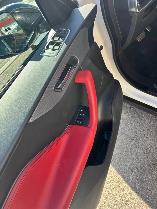 2018 Jaguar F-Pace - Image 12 of 13