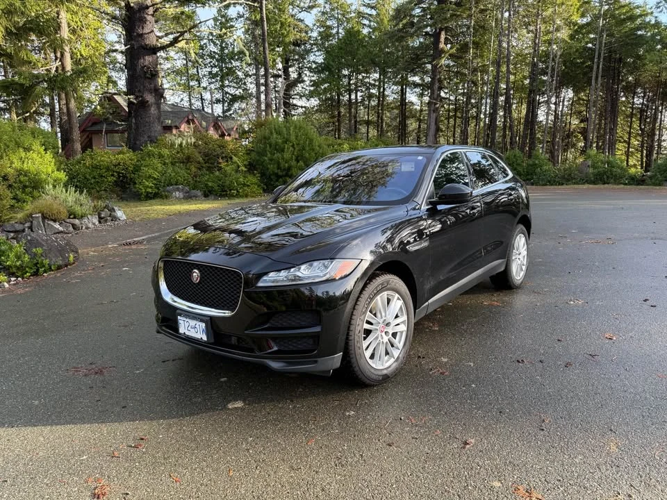 2018 Jaguar F-Pace - Image 2 of 2