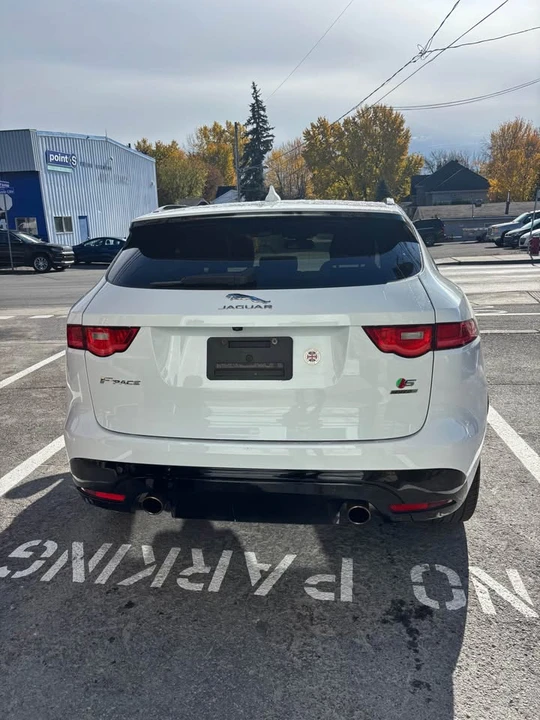 2018 Jaguar F-Pace - Image 9 of 13
