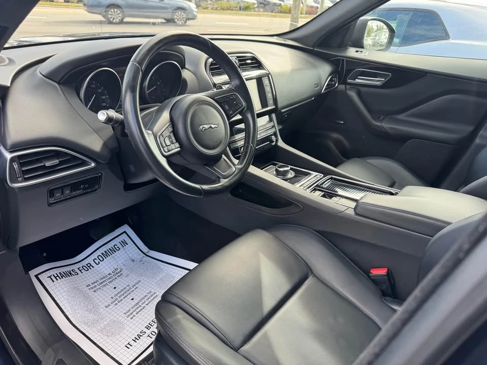 2018 Jaguar F-Pace - Image 5 of 10