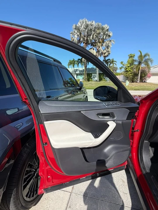 2018 Jaguar F-Pace - Image 3 of 10