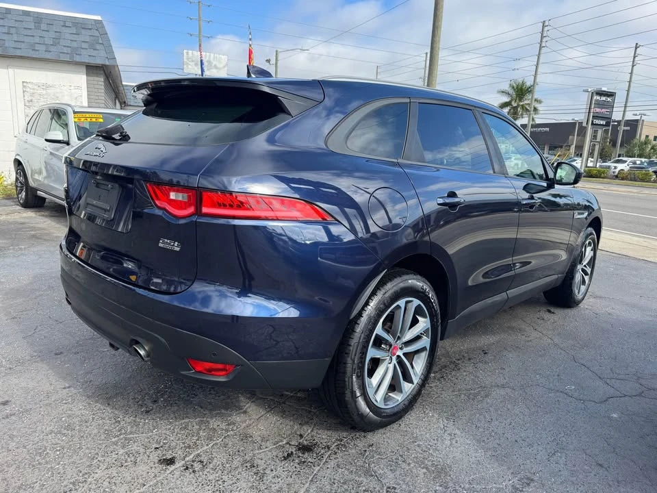 2018 Jaguar F-Pace - Image 2 of 9