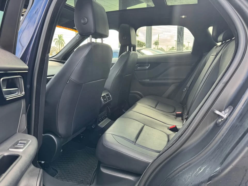 2018 Jaguar F-Pace - Image 8 of 10