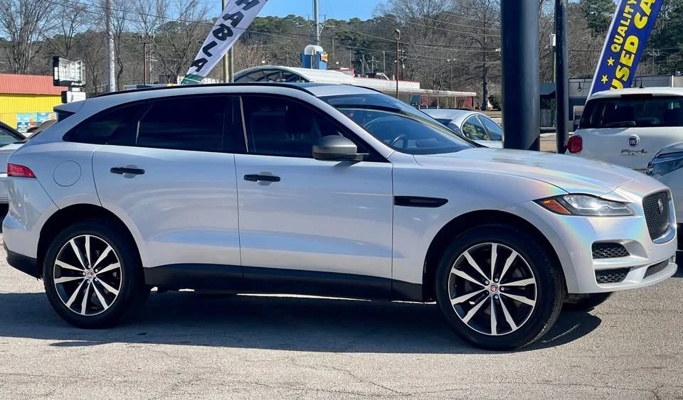 2018 Jaguar F-Pace - Image 2 of 6