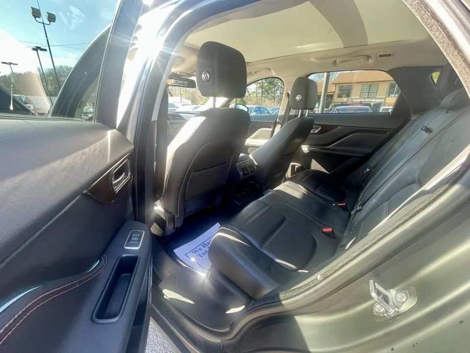 2018 Jaguar F-Pace - Image 6 of 6