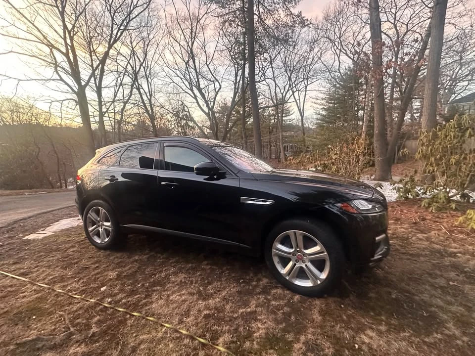 2018 Jaguar F-Pace - Image 3 of 10