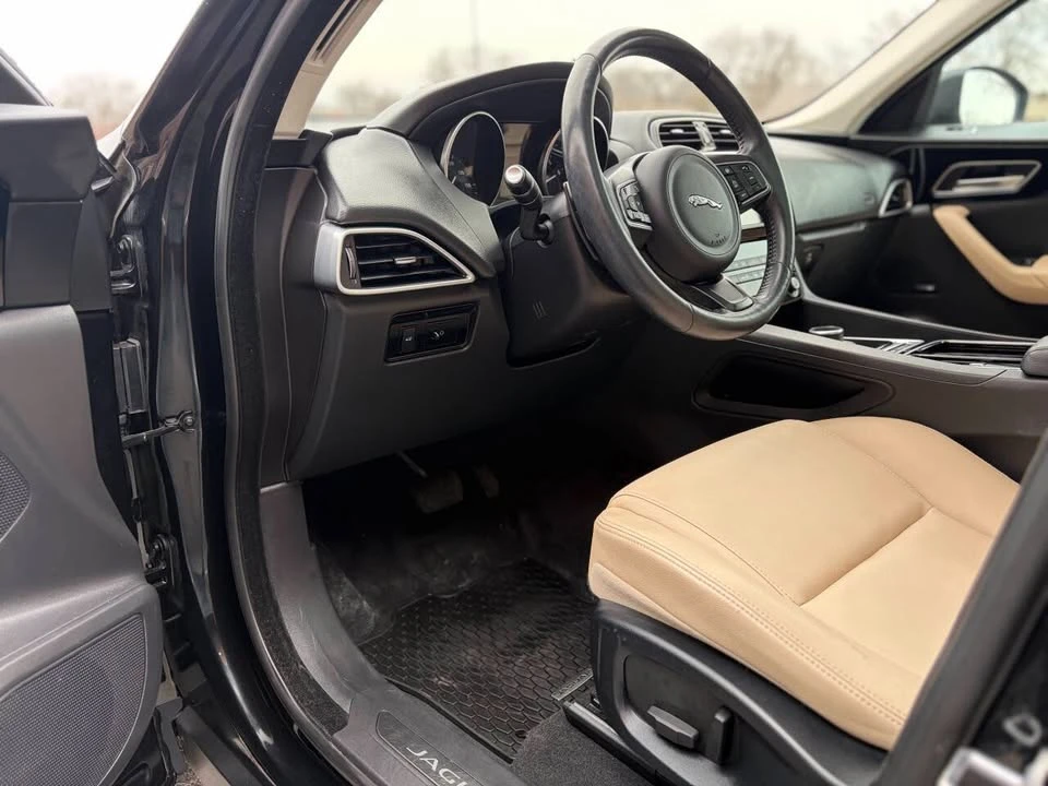 2018 Jaguar F-Pace - Image 9 of 20