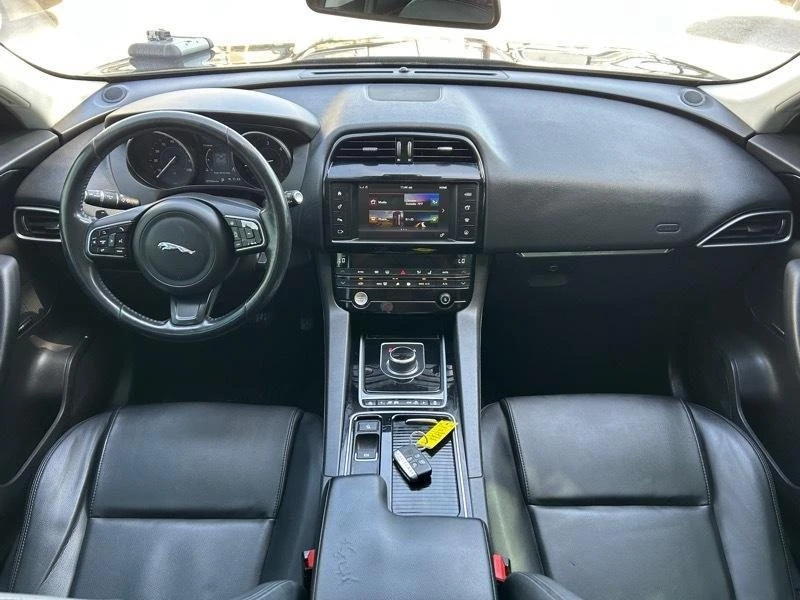 2018 Jaguar F-Pace - Image 17 of 20