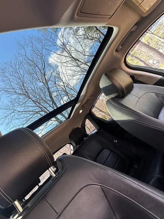 2018 Jaguar F-Pace - Image 9 of 10
