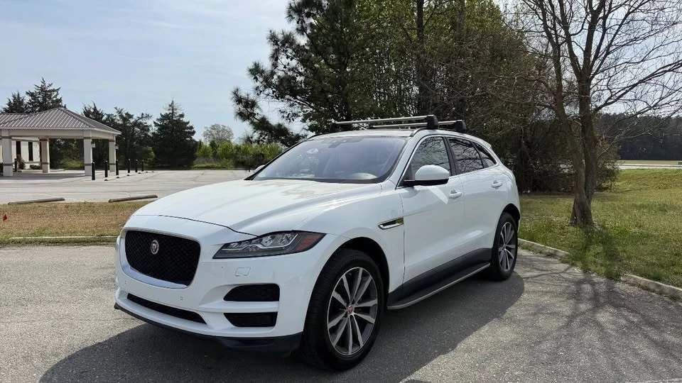2018 Jaguar F-Pace - Image 2 of 20