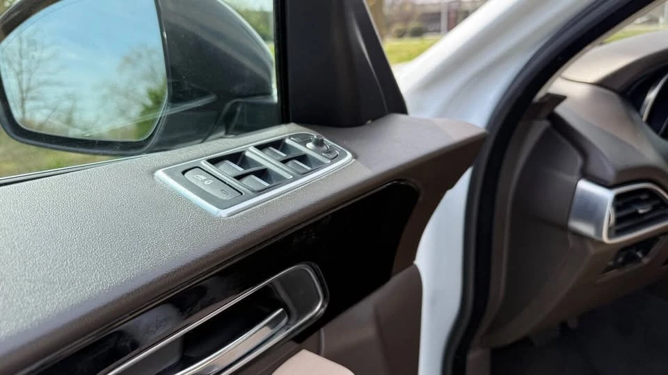 2018 Jaguar F-Pace - Image 14 of 20