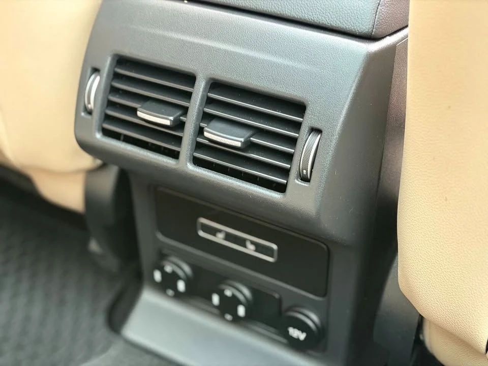 2018 Jaguar F-Pace - Image 19 of 20