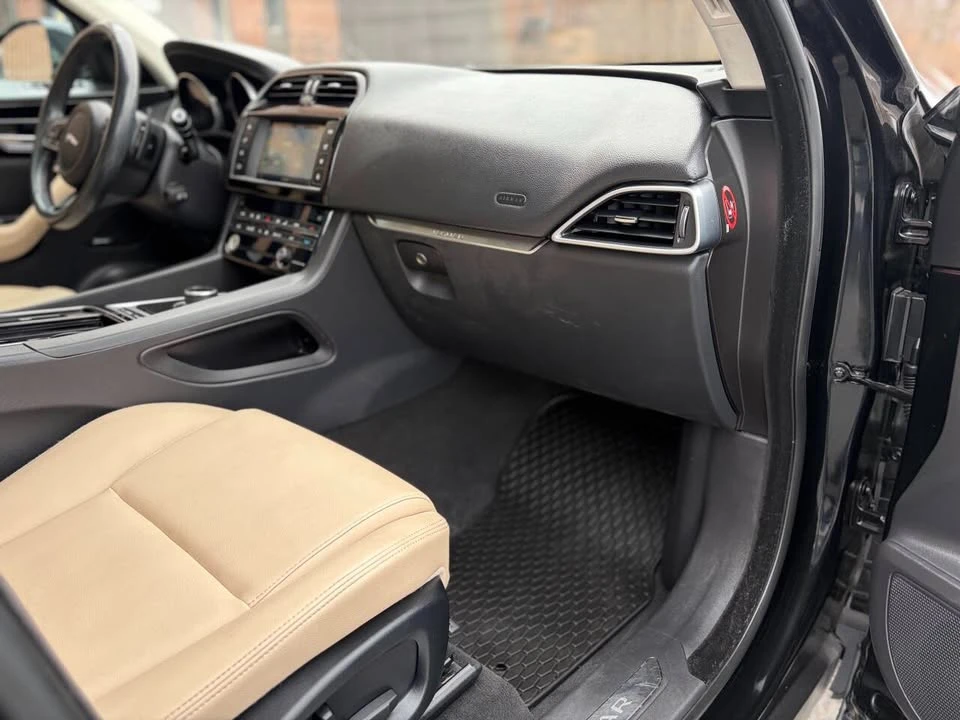 2018 Jaguar F-Pace - Image 10 of 20