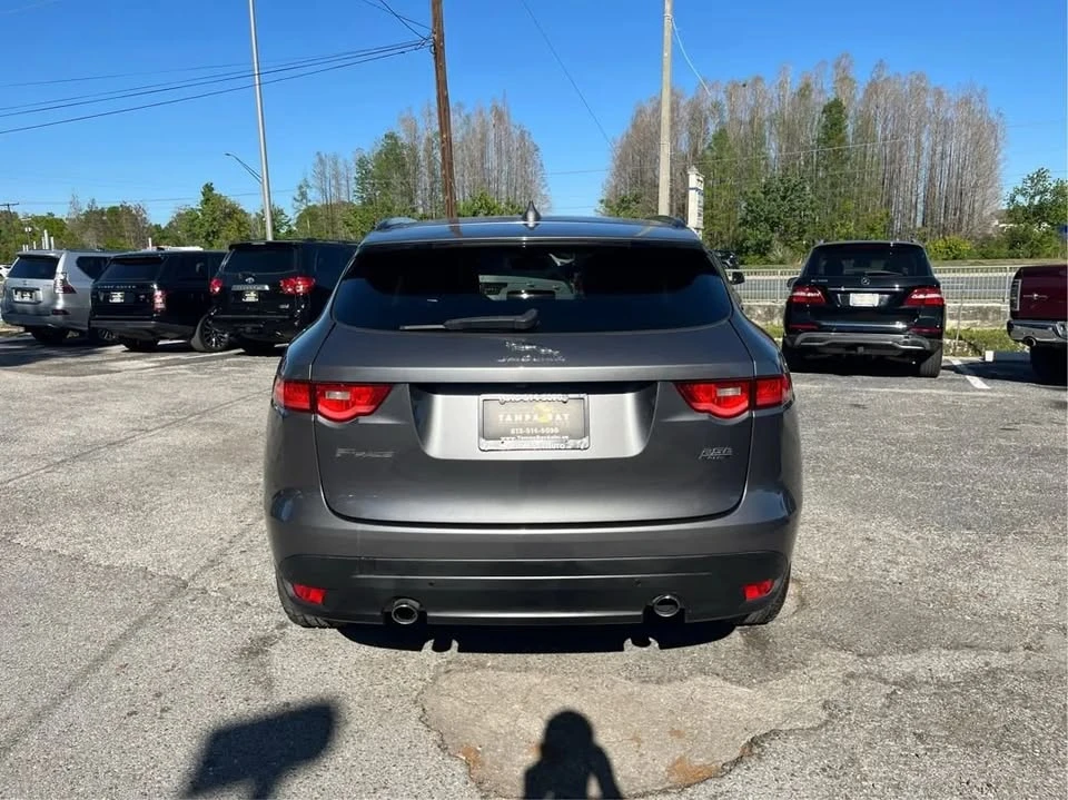 2018 Jaguar F-Pace - Image 8 of 20