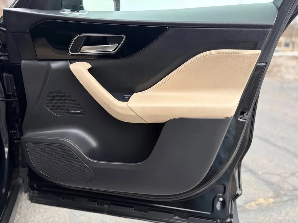 2018 Jaguar F-Pace - Image 12 of 20