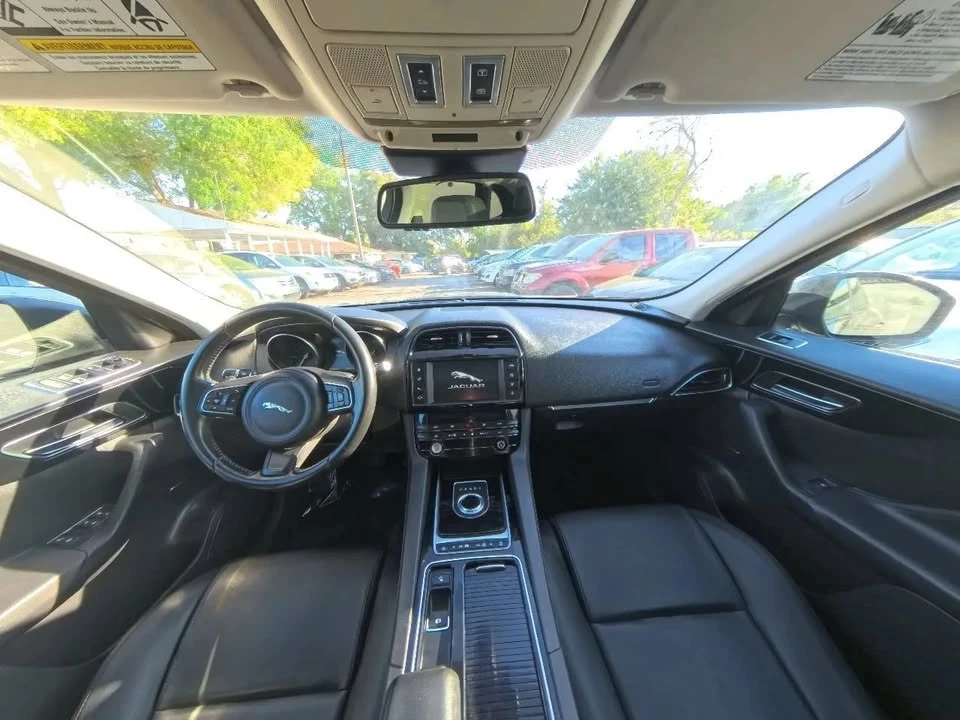 2018 Jaguar F-Pace - Image 12 of 20