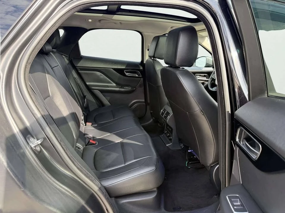 2018 Jaguar F-Pace - Image 13 of 20