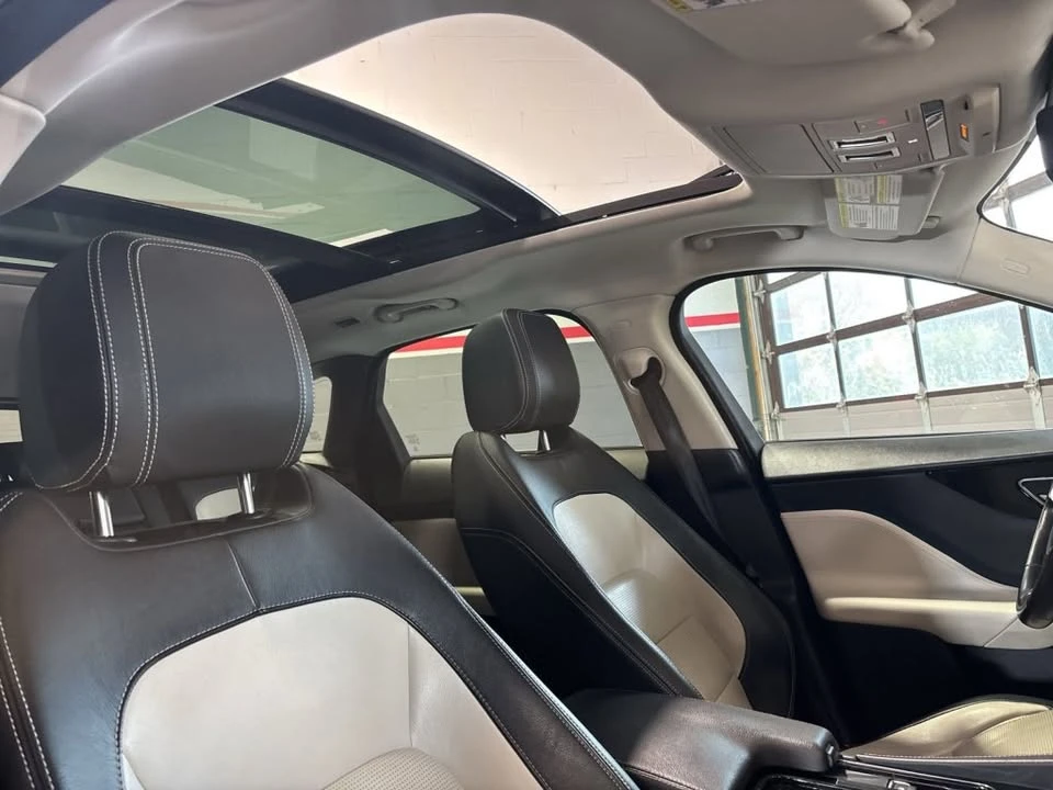 2018 Jaguar F-Pace - Image 3 of 15