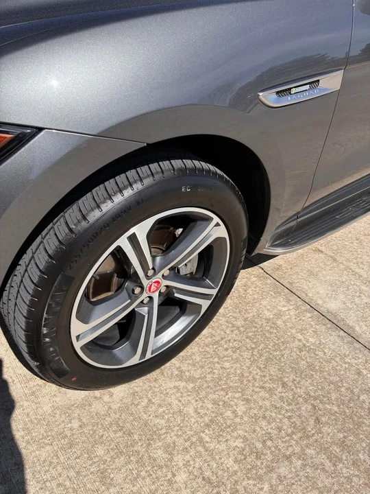 2018 Jaguar F-Pace - Image 5 of 15