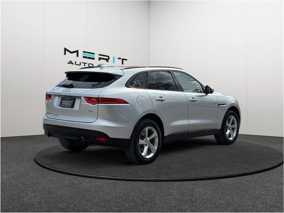 2018 Jaguar F-Pace - Image 9 of 20
