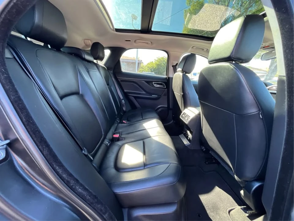 2018 Jaguar F-Pace - Image 14 of 20