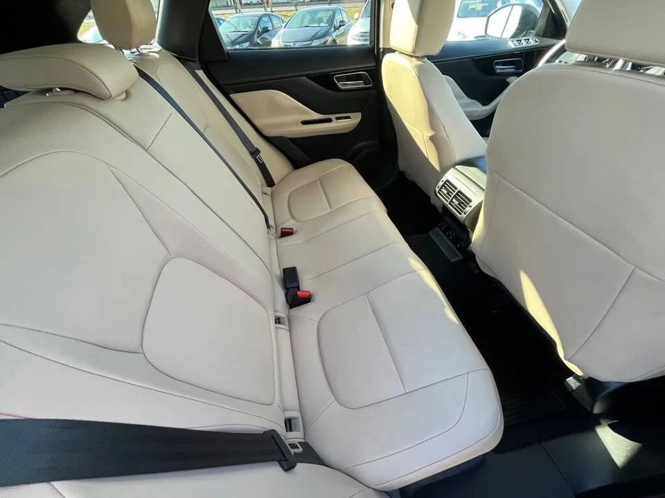 2018 Jaguar F-Pace - Image 16 of 19
