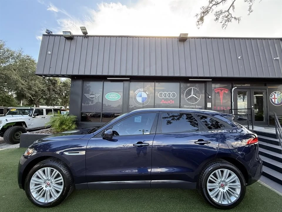 2018 Jaguar F-Pace - Image 11 of 19