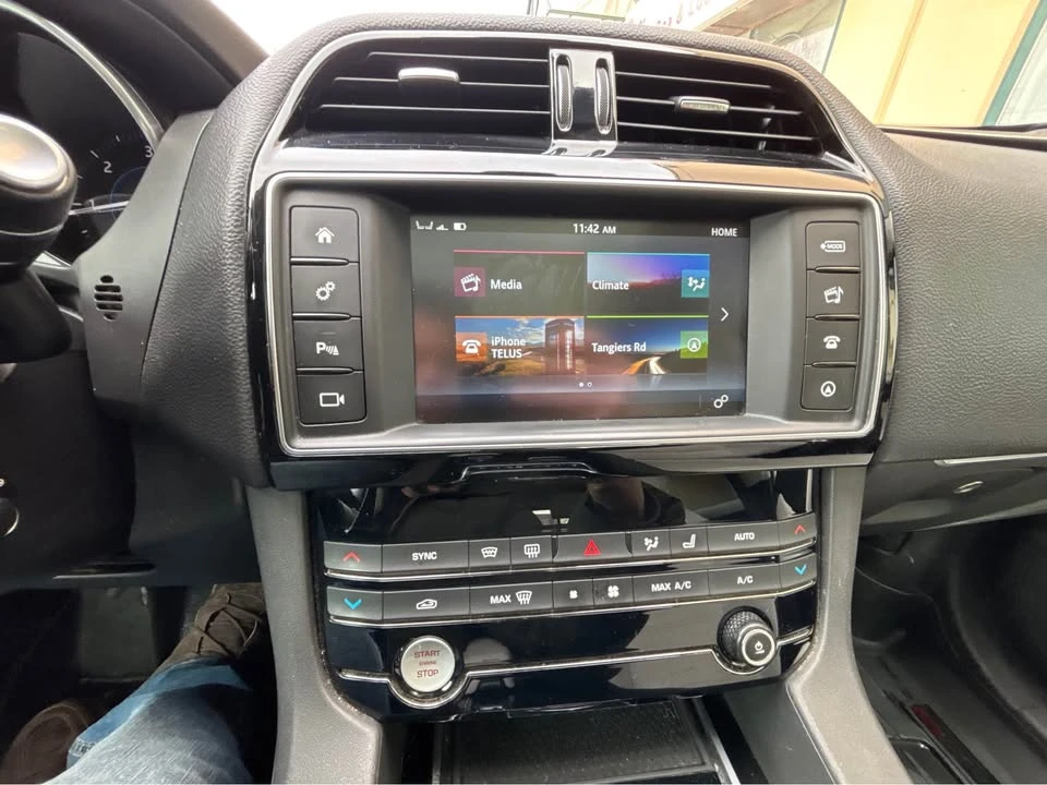 2018 Jaguar F-Pace - Image 16 of 20