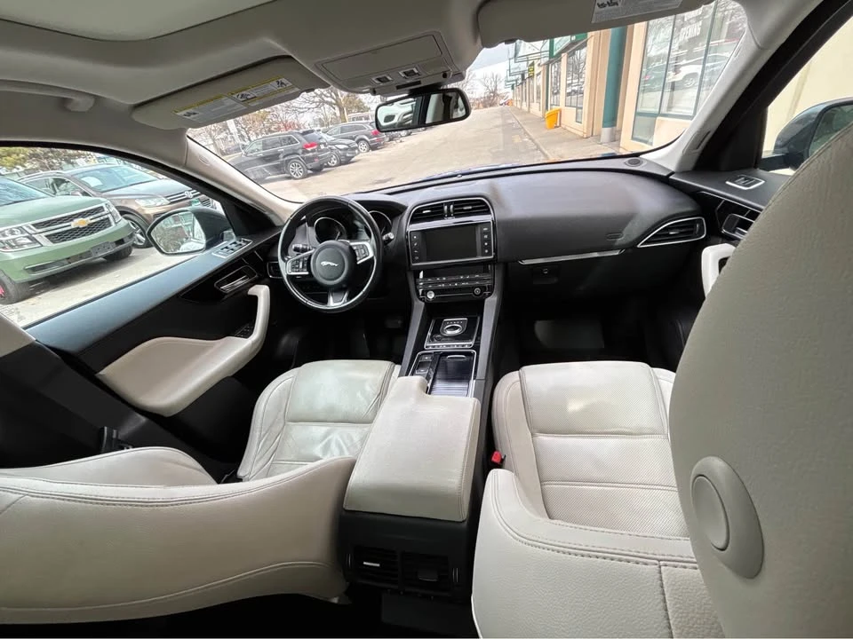2018 Jaguar F-Pace - Image 11 of 20