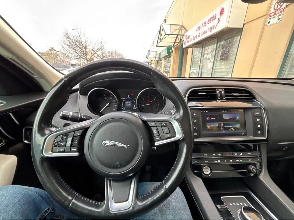 2018 Jaguar F-Pace - Image 15 of 20
