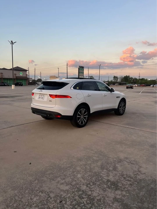 2018 Jaguar F-Pace - Image 3 of 13