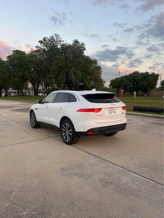 2018 Jaguar F-Pace - Image 5 of 13