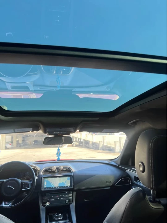 2018 Jaguar F-Pace - Image 6 of 6