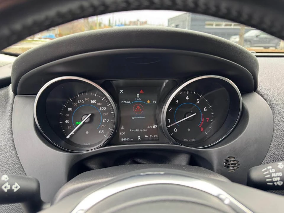 2018 Jaguar F-Pace - Image 8 of 20