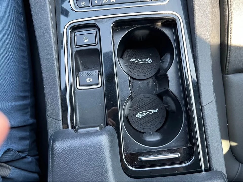 2018 Jaguar F-Pace - Image 12 of 16