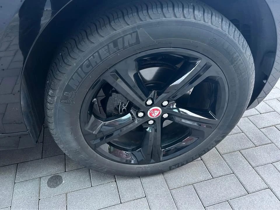 2018 Jaguar F-Pace - Image 6 of 19