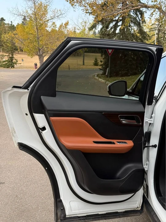 2018 Jaguar F-Pace - Image 8 of 11
