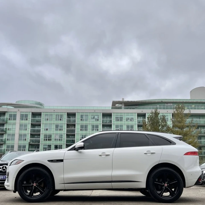 2018 Jaguar F-Pace - Image 4 of 15