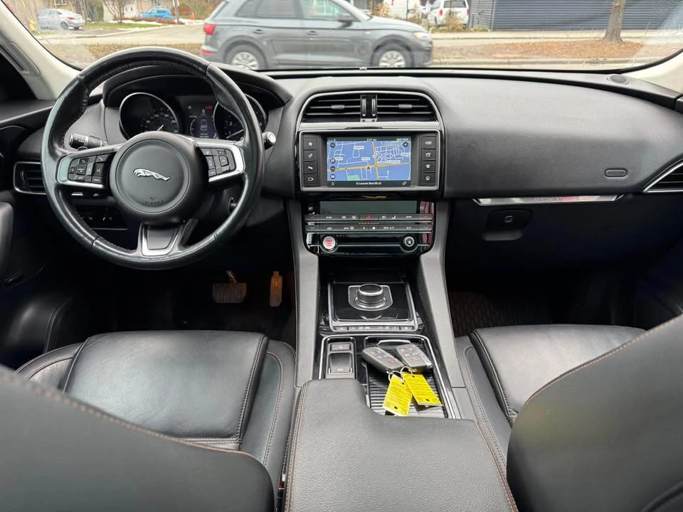 2018 Jaguar F-Pace - Image 16 of 20