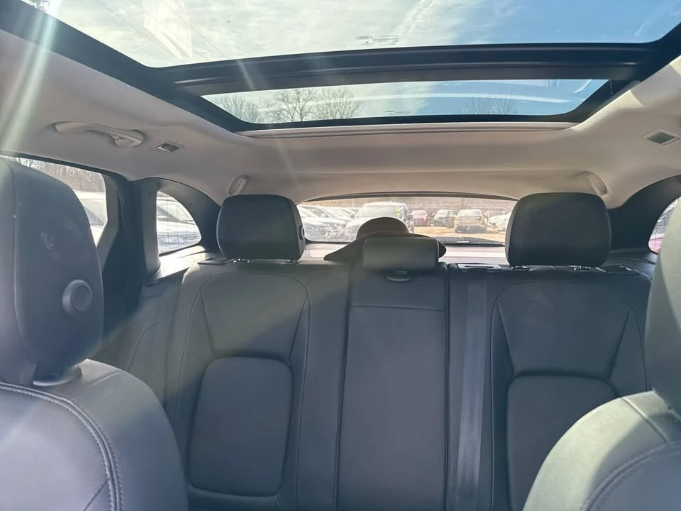 2018 Jaguar F-Pace - Image 11 of 11