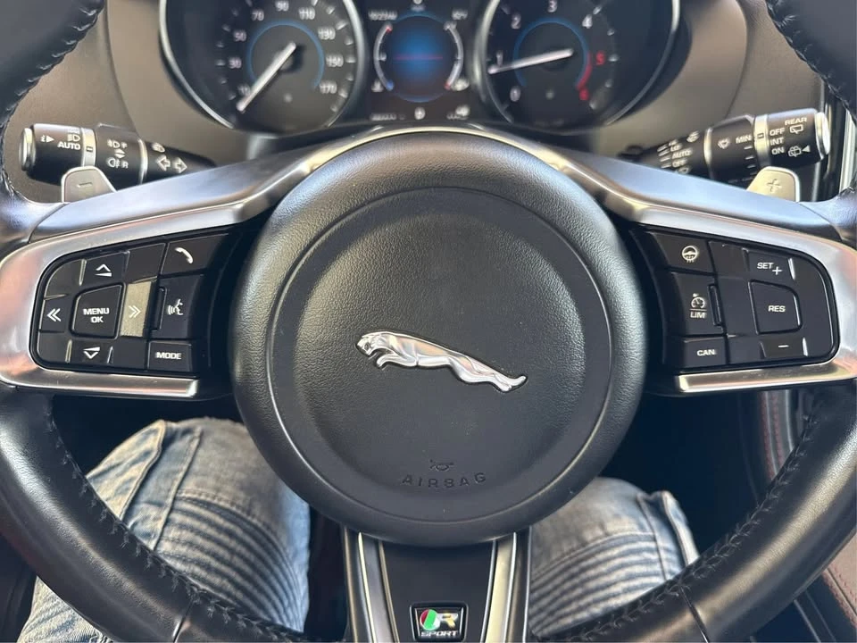 2018 Jaguar F-Pace - Image 17 of 20