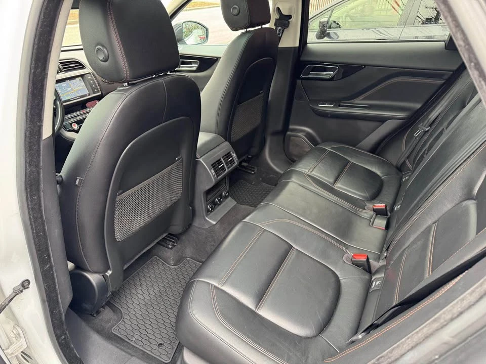 2018 Jaguar F-Pace - Image 14 of 20