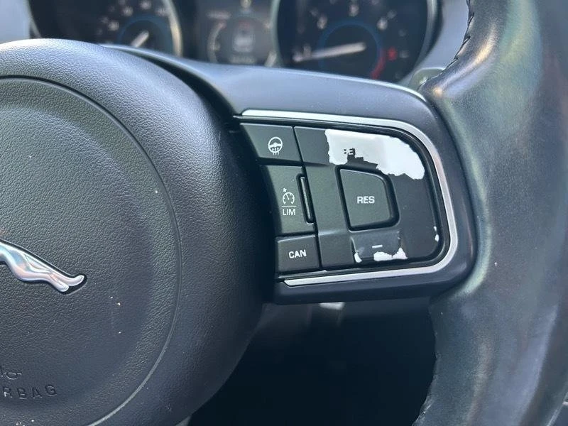 2018 Jaguar F-Pace - Image 11 of 20