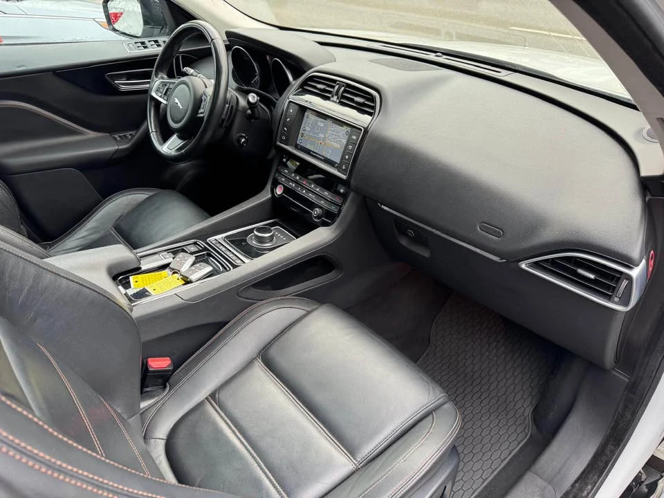 2018 Jaguar F-Pace - Image 10 of 20