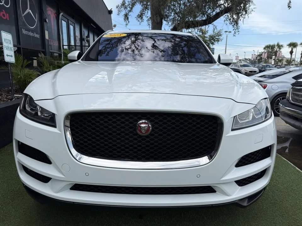 2018 Jaguar F-Pace - Image 2 of 20