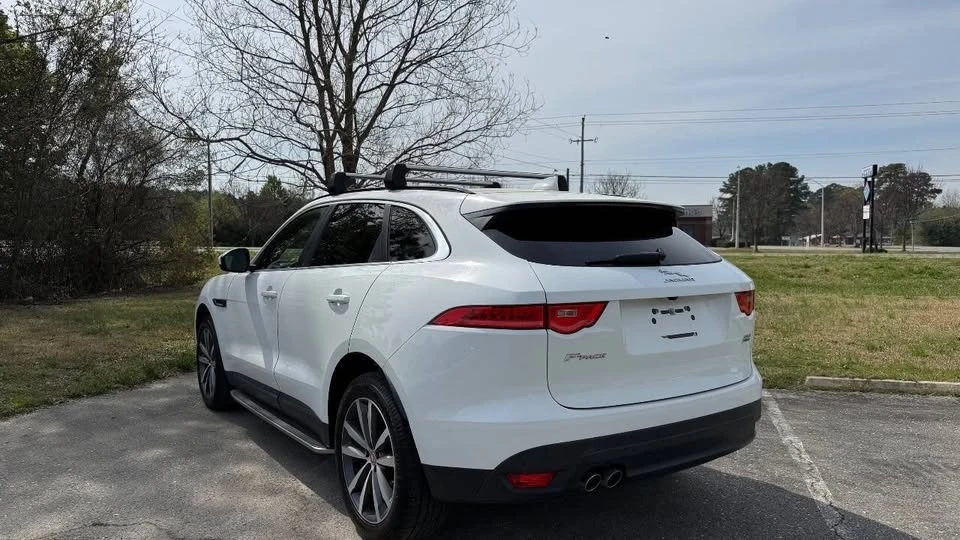 2018 Jaguar F-Pace - Image 5 of 20