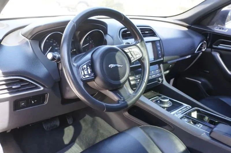 2018 Jaguar F-Pace - Image 12 of 20