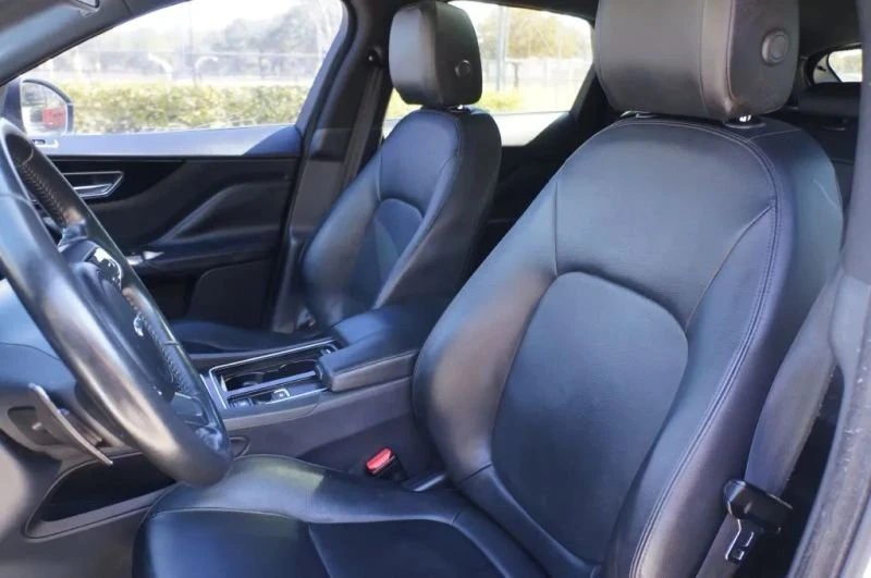 2018 Jaguar F-Pace - Image 13 of 20