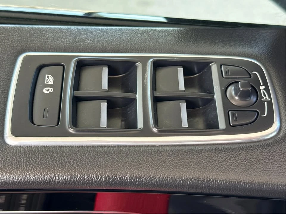 2018 Jaguar F-Pace - Image 19 of 20
